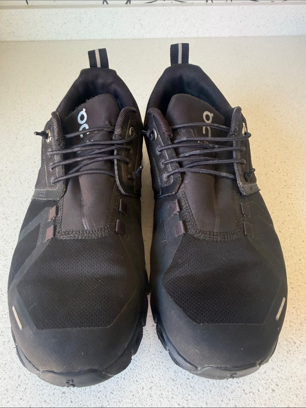 On Cloud Waterproof Women’s Running Shoes Size 8